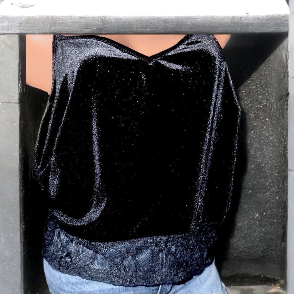 NWT💄Forever 21 Black Velvet & Lace Cami - Black💄 - Picture 6 of 11